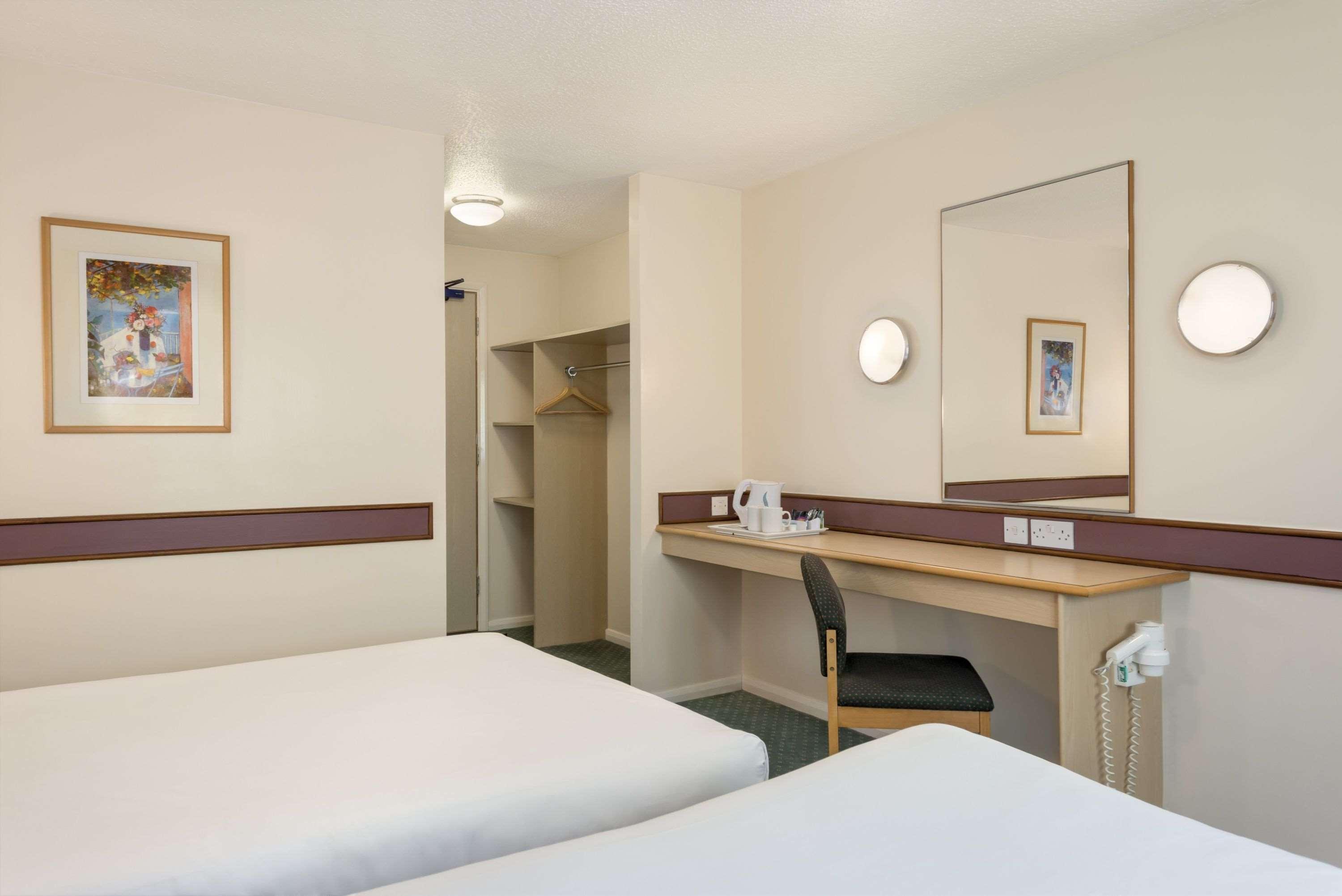 Days Inn Hotel Sheffield South Harthill  Exterior photo